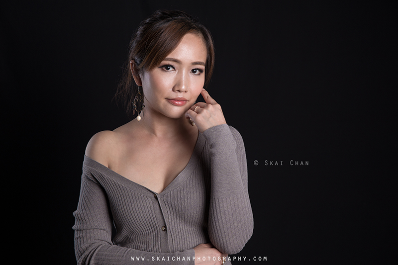 Professional headshot photographer in Singapore