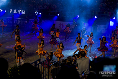 photographers, including one on-camera flash