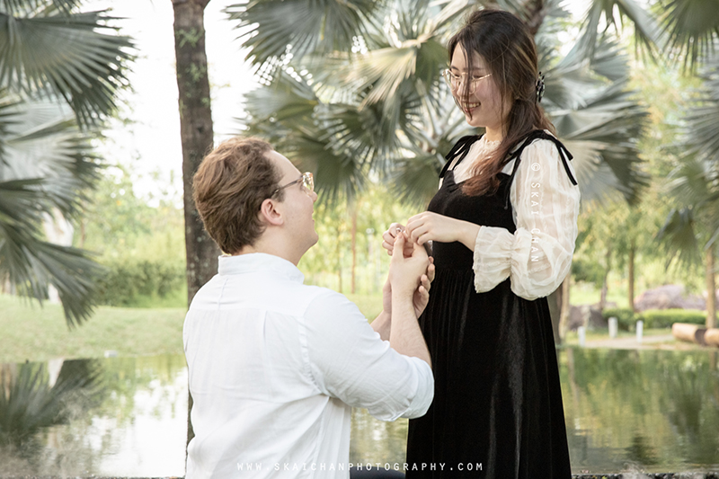 surprise proposal photographer