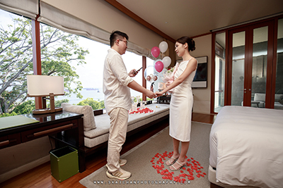 surprise proposal in hotel
