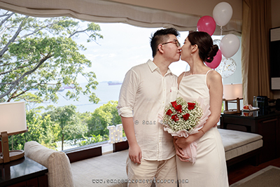 surprise proposal in Capella hotel